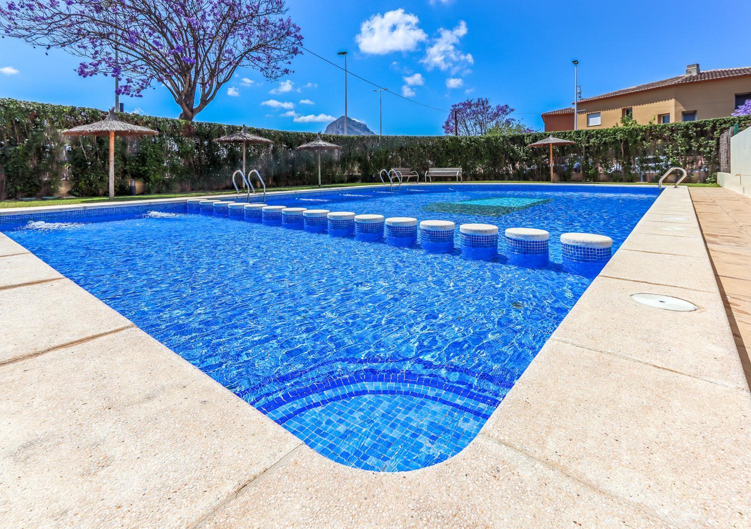 A Un Paso Del Mar Con Servicios Y Piscina Хавеа Экстерьер фото